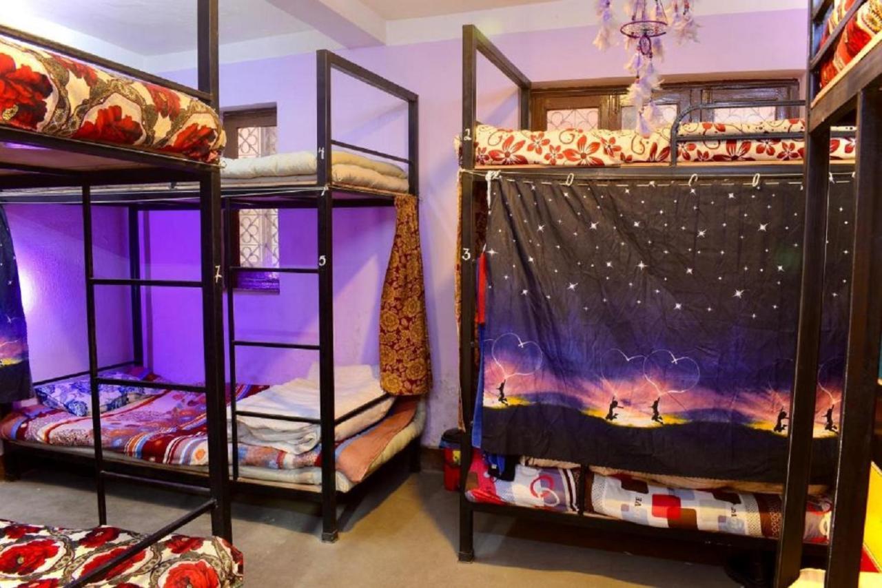 Happy Donkey Hostel Катманду Екстер'єр фото
