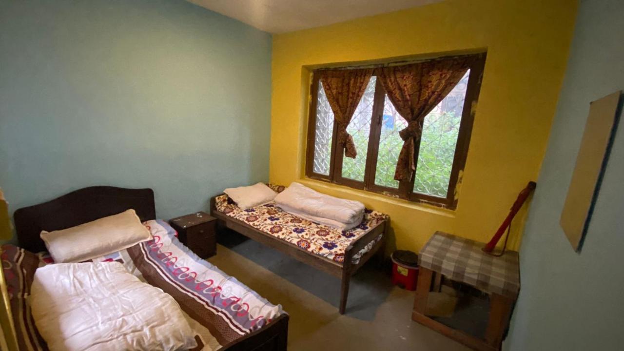 Happy Donkey Hostel Катманду Екстер'єр фото