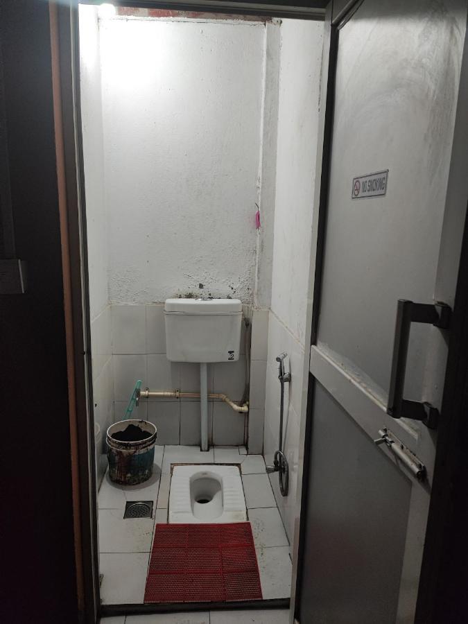 Happy Donkey Hostel Катманду Екстер'єр фото